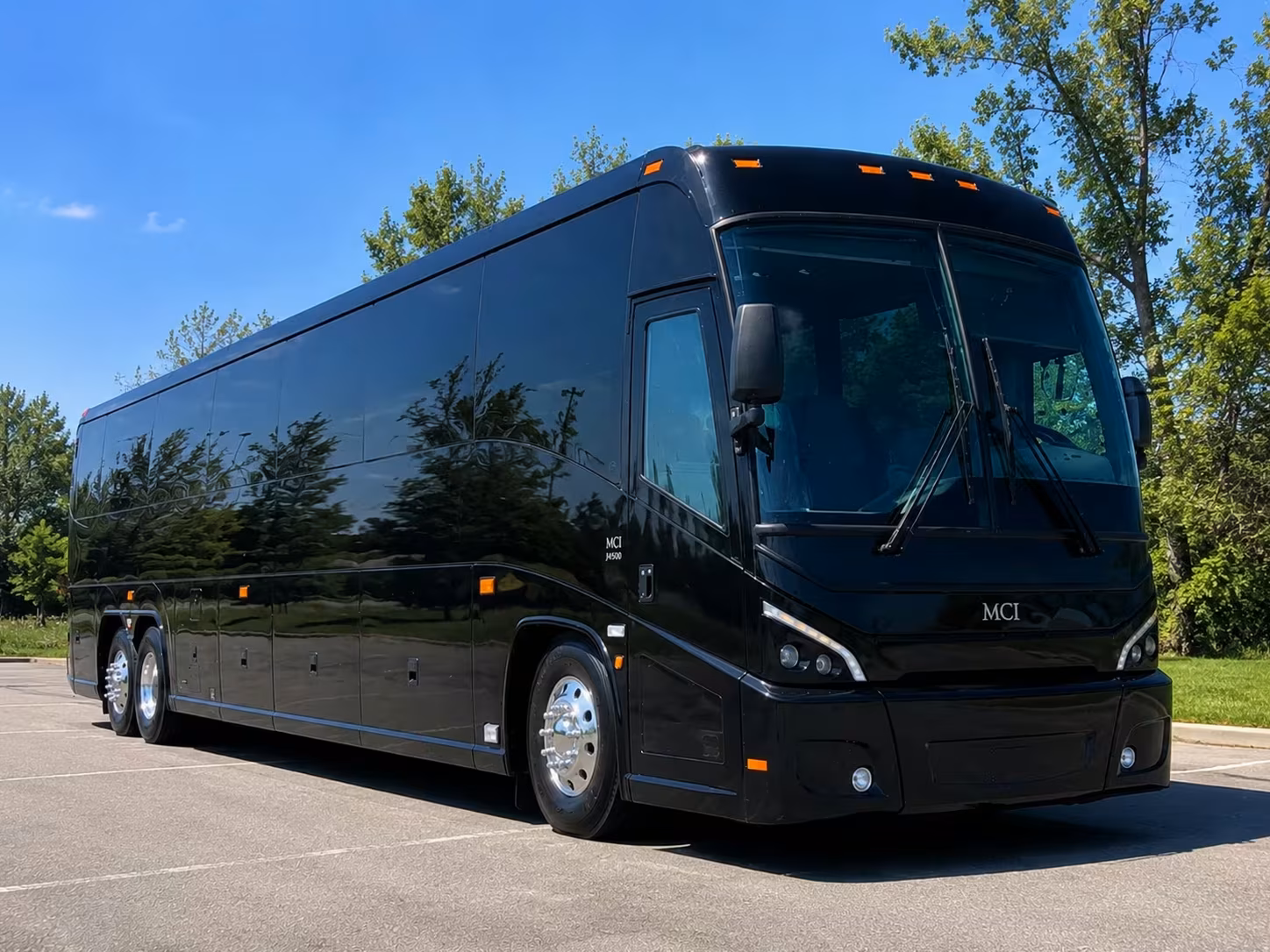 charter buses and minibuses for larger providence prom groups