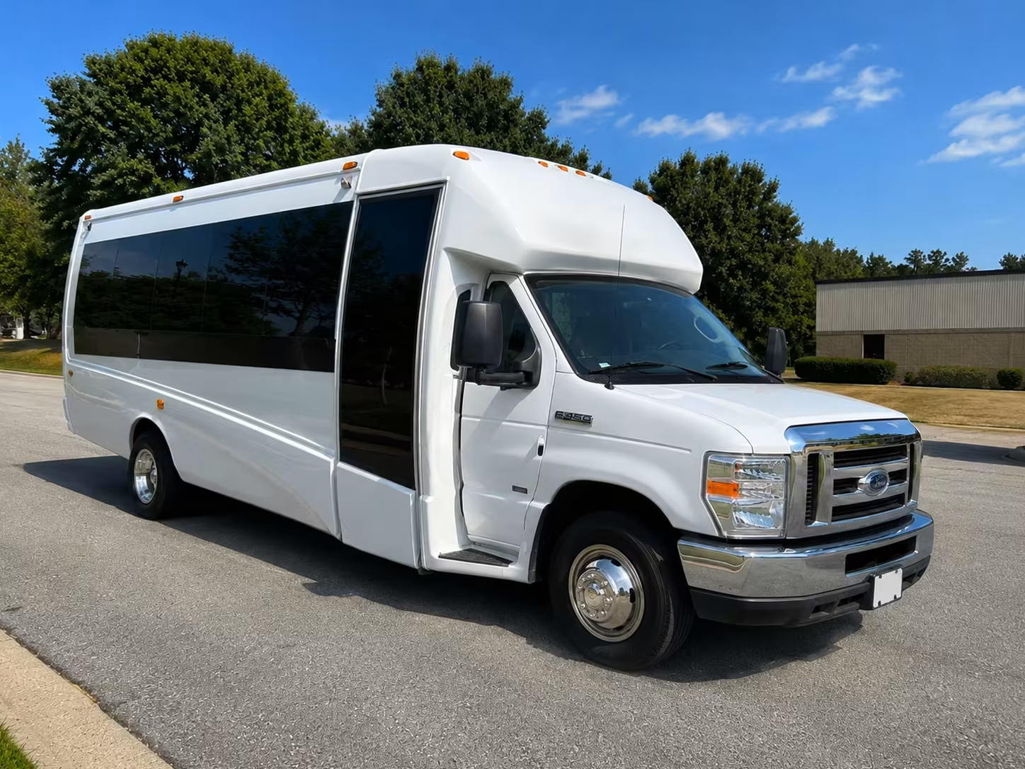 minibus rentals for providence biotech and university campuses